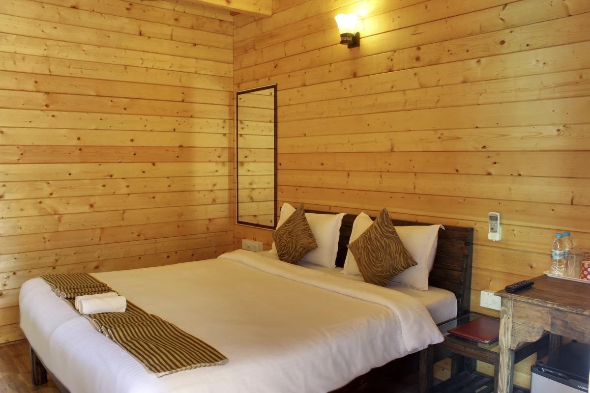 Tiara Fiesta Beach Cottages Morjim Bagian luar foto